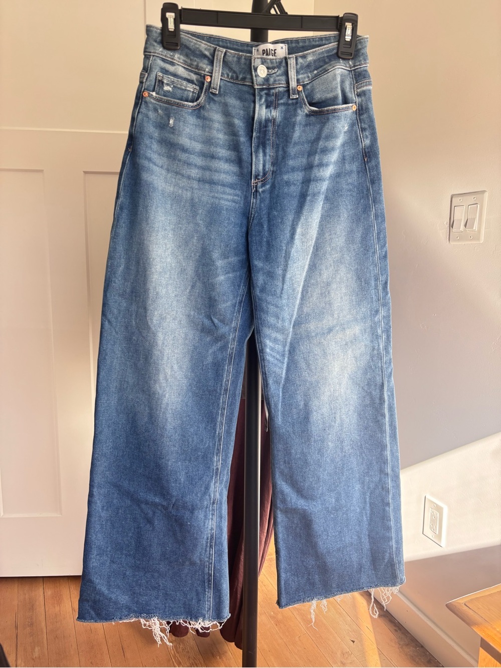 Paige Anessa high rise Wide Leg Jean Rock Show distressed size 27